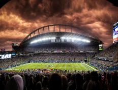 IM体育官网-跨越赛场的统治力，从西亚卡姆欧冠称王到步行者巅峰对决辽宁队的启示