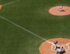 IM体育数据分析平台-赛道与绿茵的交响，苏亚雷斯式杀伤力如何诠释F1年度争冠之夜