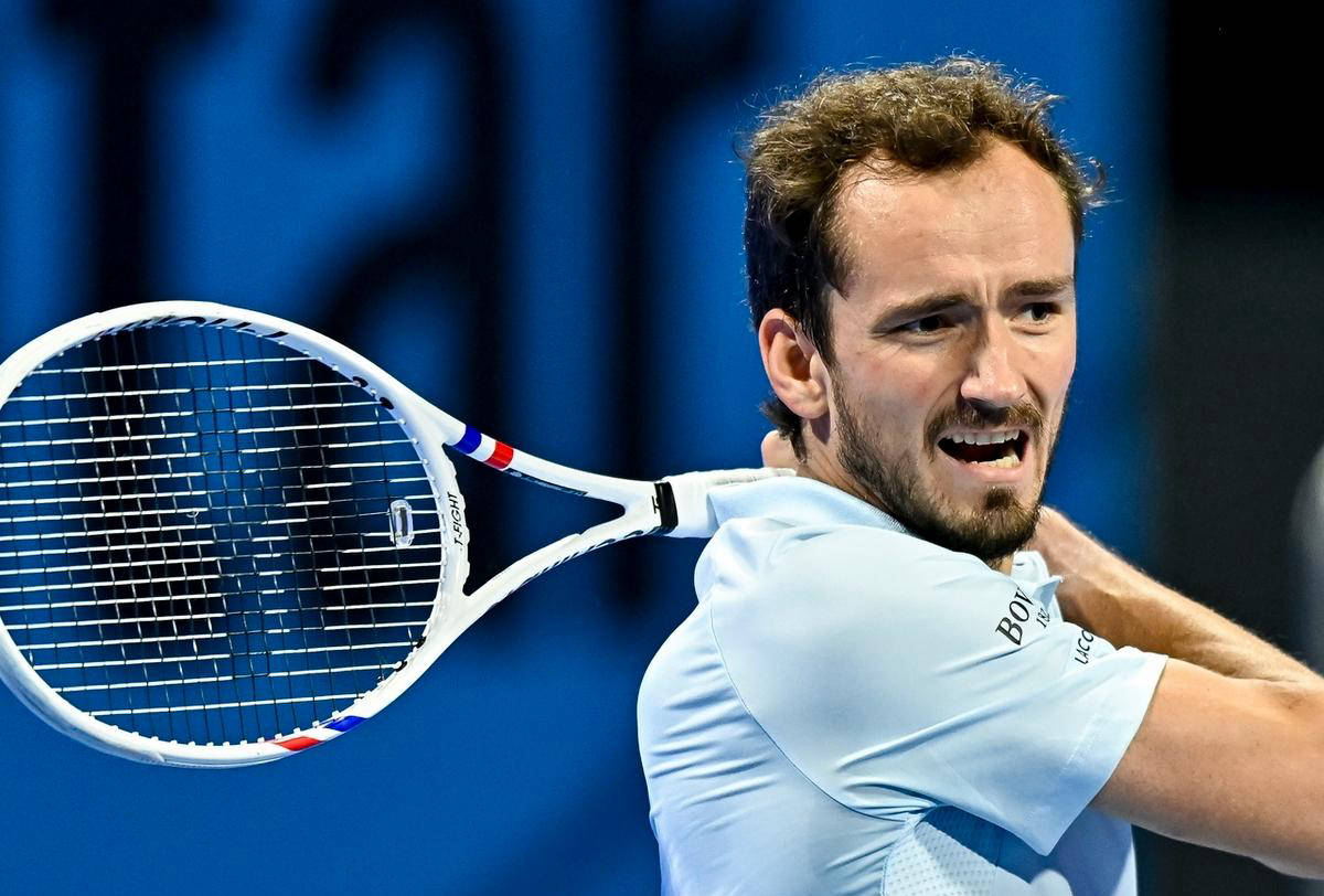 IM体育平台-包含西班牙网球队强势法国网球队,梅德韦杰夫爆发神勇的词条