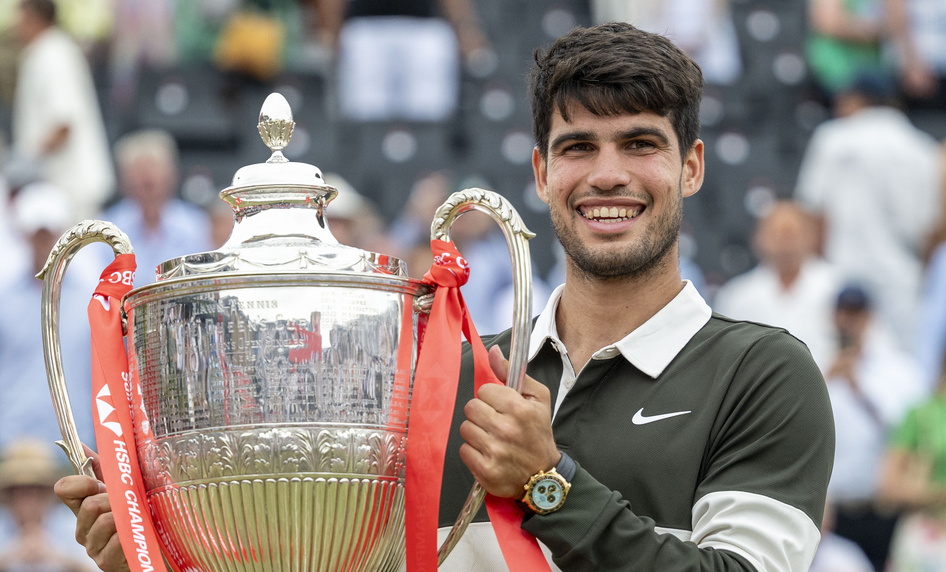 IM体育app-包含世界网球队完胜英国网球队，阿尔卡拉斯爆发神勇的词条