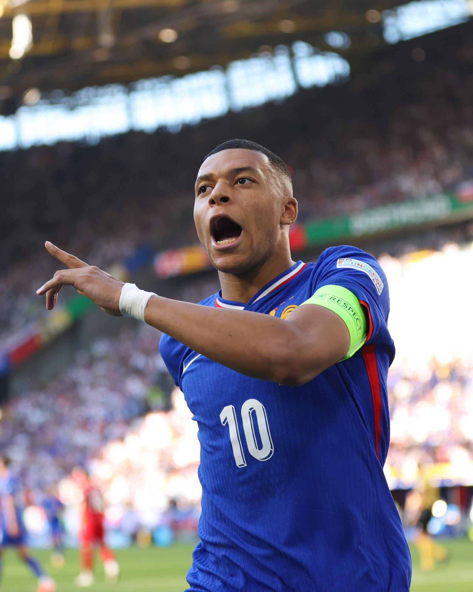 IM Sport-波兰队成功晋级半决赛，斩获胜利