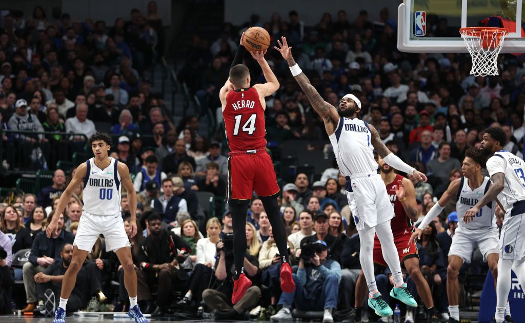 IM体育网页版登录入口-热火击败76人,施罗德独揽锋线打破黑暗的简单介绍