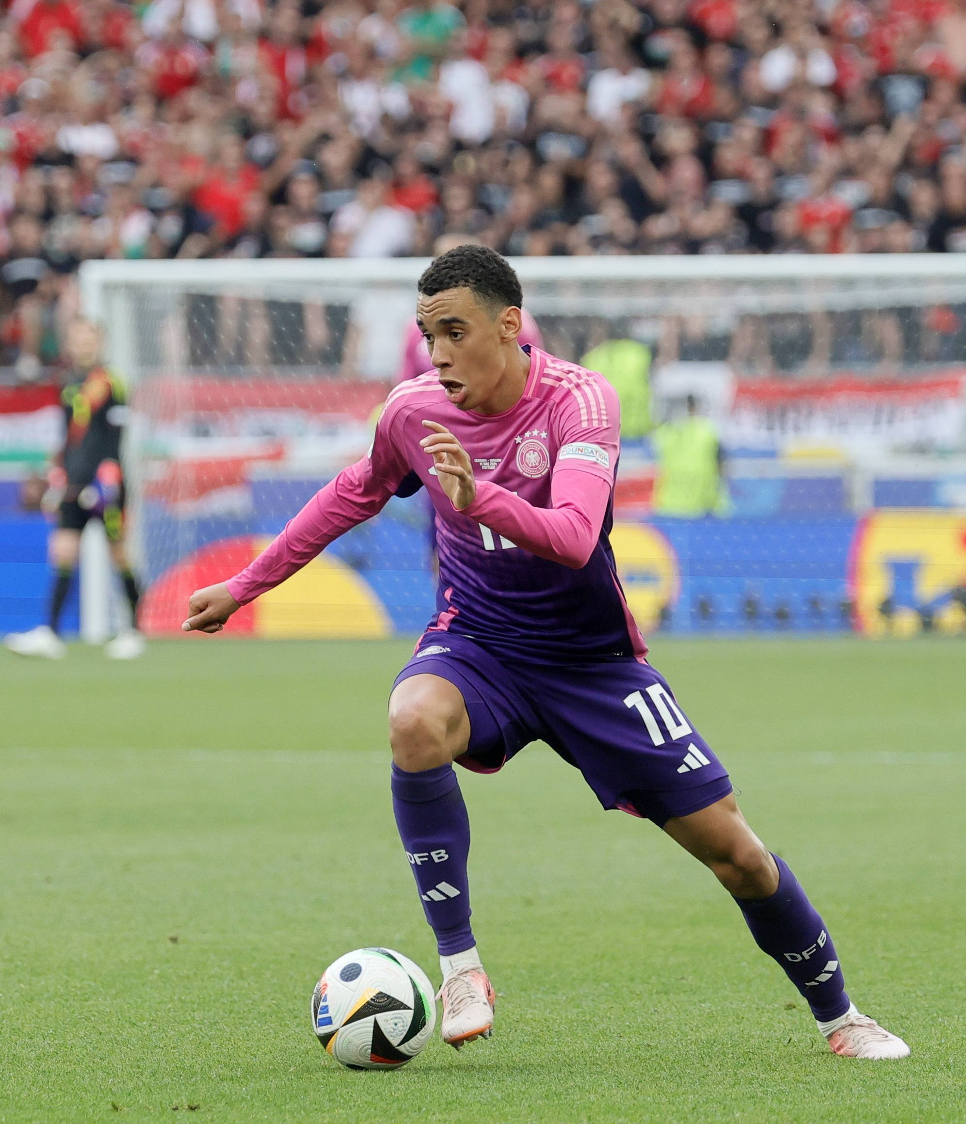 IM体育官方网站-德国队大胜,锁定欧洲国家联赛小组第一