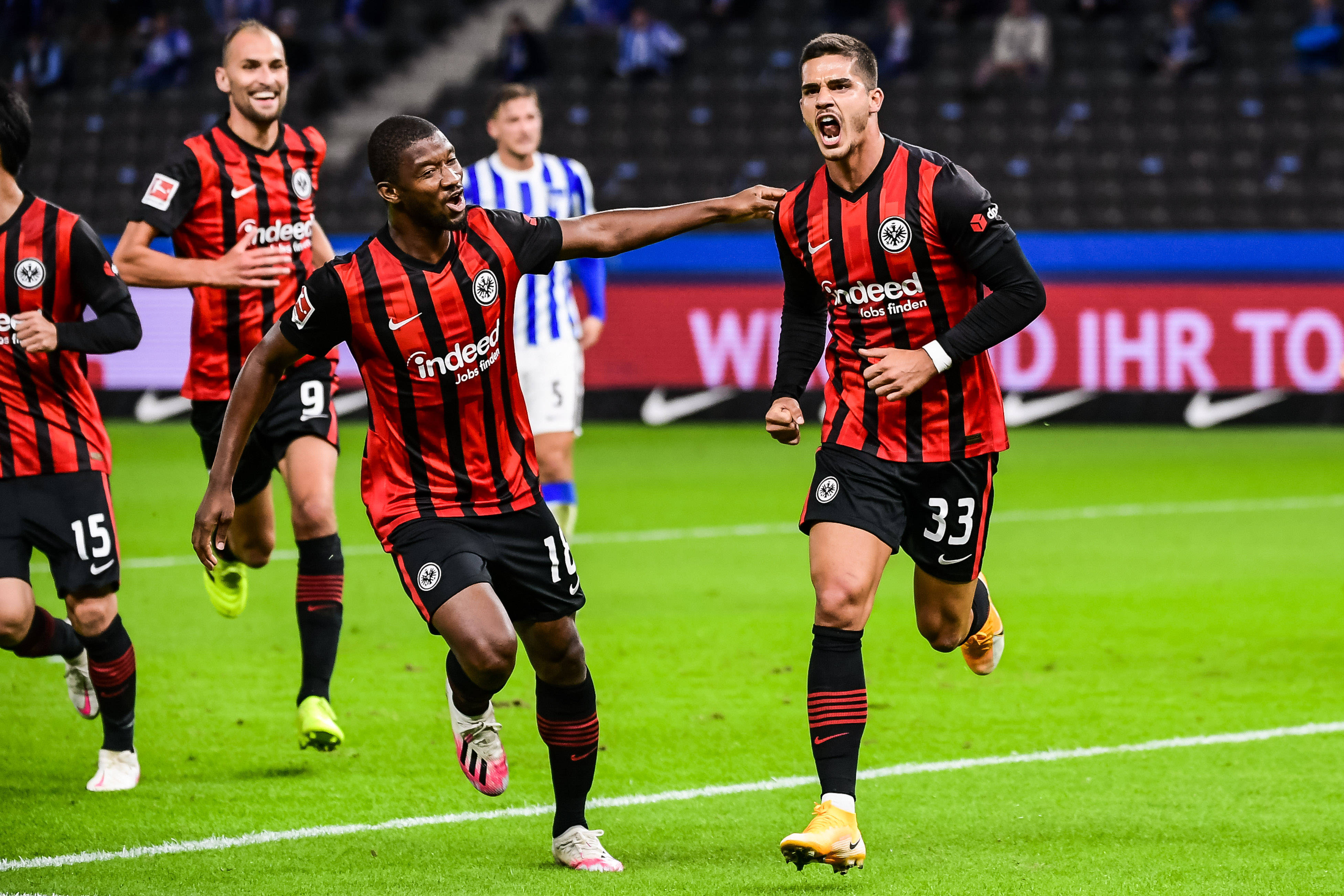 IM体育官方平台-勒沃库森取得胜利，迎来联赛争冠的关键战役的简单介绍