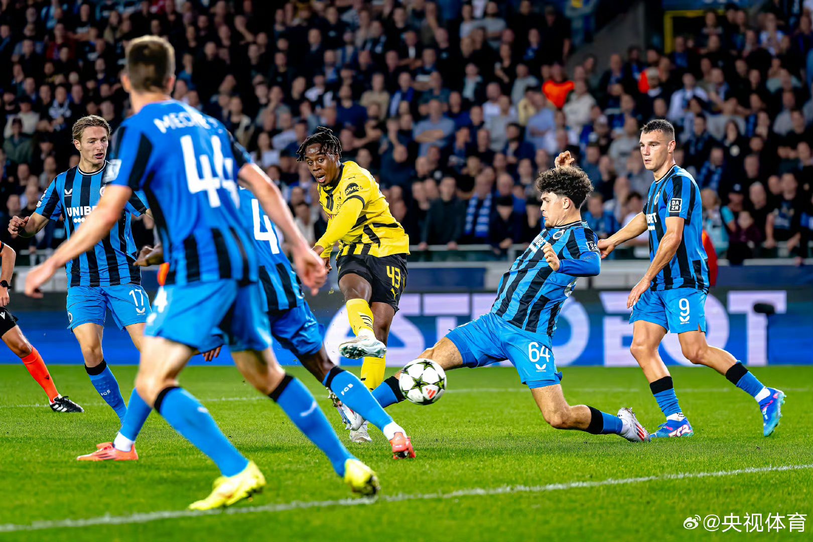 IM体育在线注册-多特蒙德守住主场优势,取得胜利