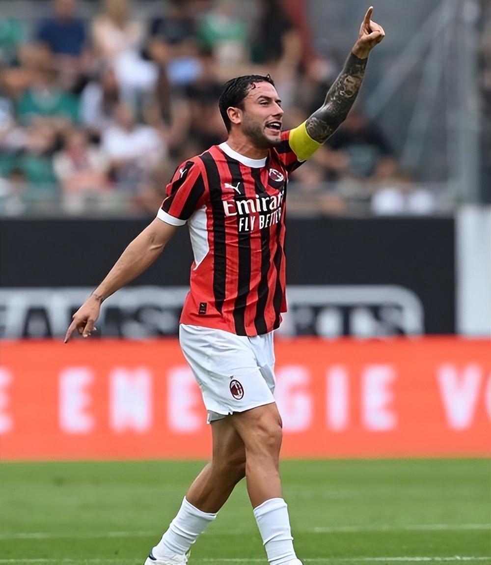 IM体育网页版登录入口-AC米兰前锋伤愈复出,球队期待他建功的简单介绍