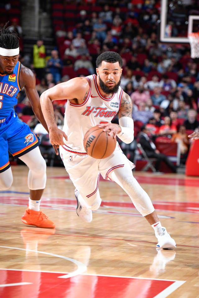 IM体育社区互动入口-步行者翻盘雷霆，范弗利特刷新纪录的简单介绍