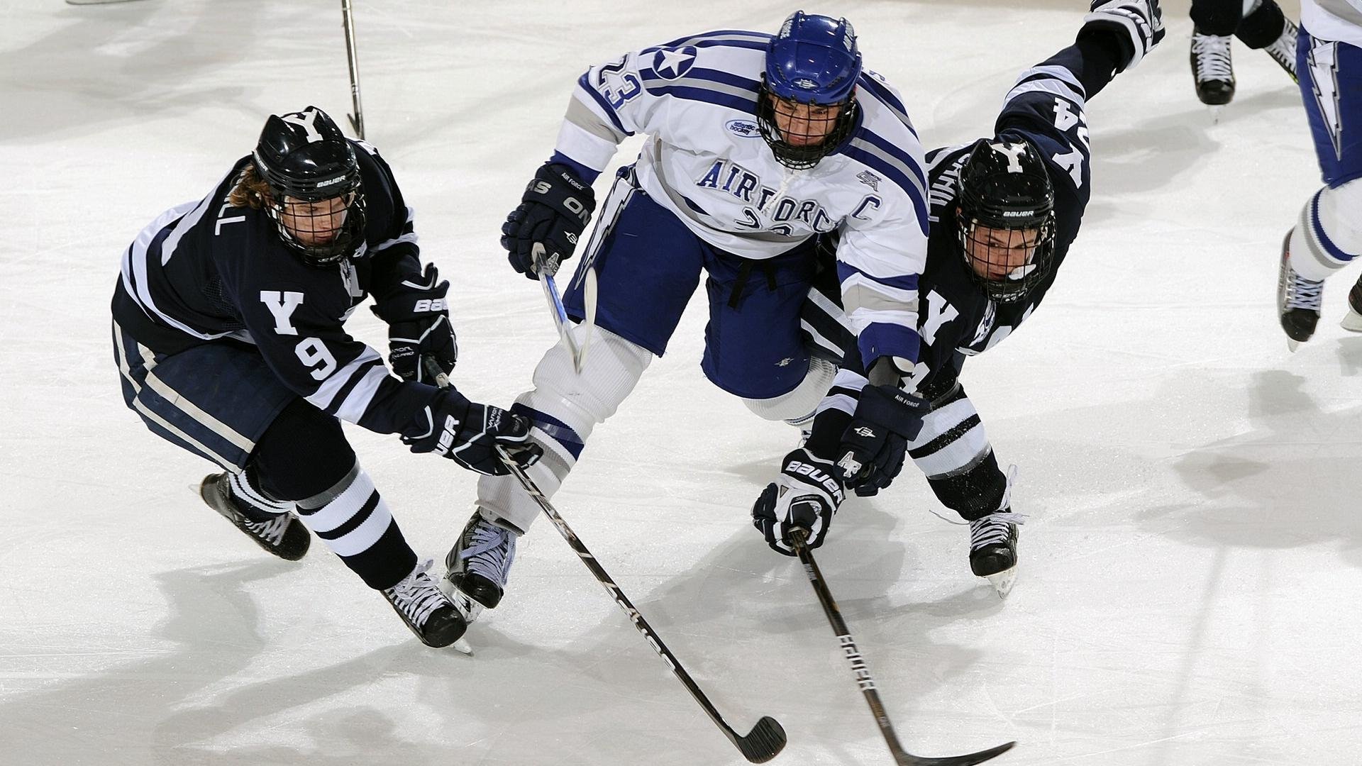 IM体育平台-英超争冠之夜，利拉德带动全队节奏，跨界启示录